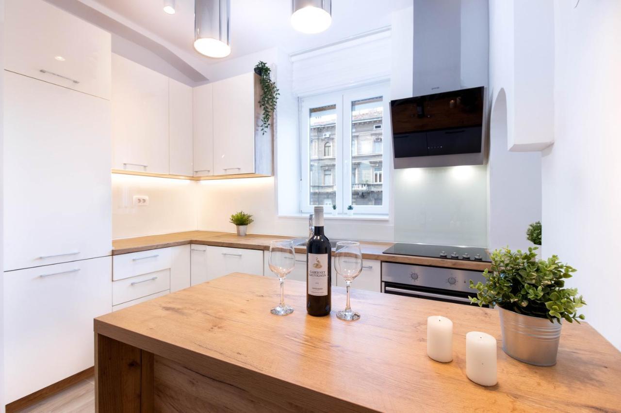 Apartments Fiorello Риека Экстерьер фото