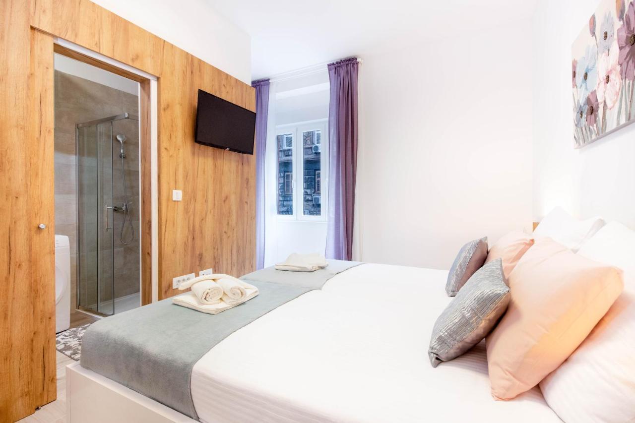 Apartments Fiorello Риека Экстерьер фото