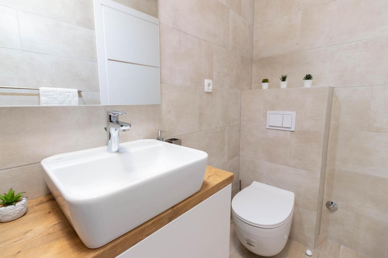 Apartments Fiorello Риека Экстерьер фото
